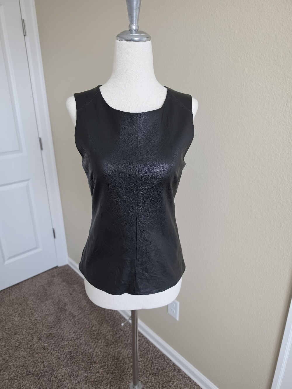 Trina Turk Black 100% Leather Sleeveless Top Size 2